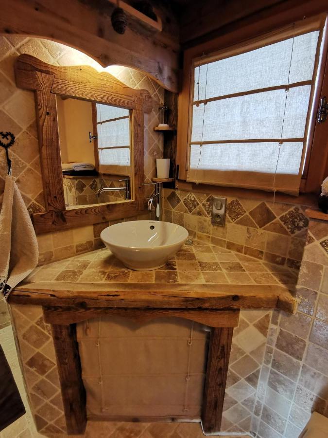 Petit Chalet Individuel De Caractere 梅杰夫 外观 照片